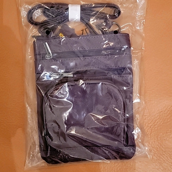 Purse - Picture 1 of 2